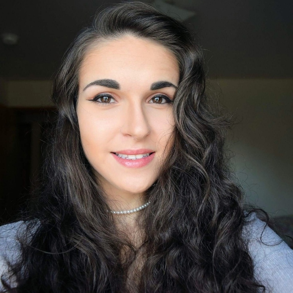 Meet your Posher, Kayla